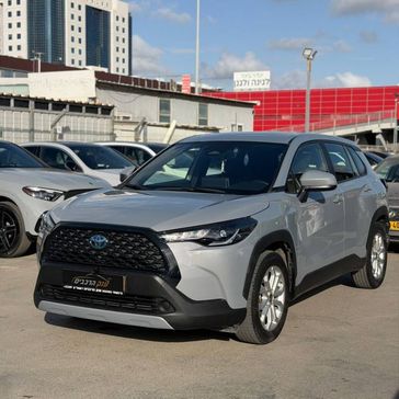 טויוטה קורולה קרוס