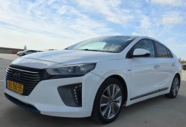 יונדאי איוניק