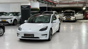 טסלה MODEL 3