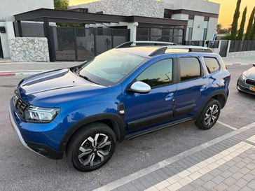 דאצ'יה DUSTER