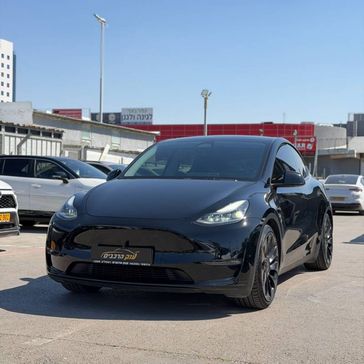 טסלה MODEL Y