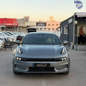 זיקאר ZEEKR 001