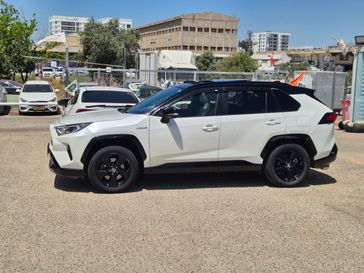 טויוטה RAV4