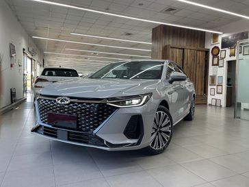 צ'רי ARRIZO 8 PHEV