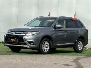 מיצובישי אאוטלנדר