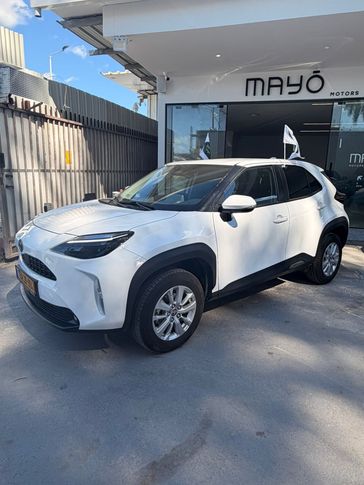 טויוטה יאריס קרוס