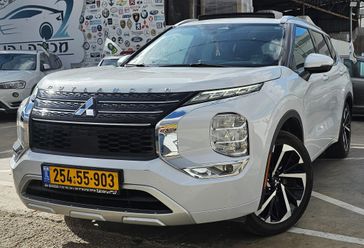 מיצובישי אאוטלנדר