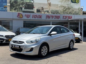 יונדאי I25