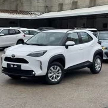 טויוטה יאריס קרוס