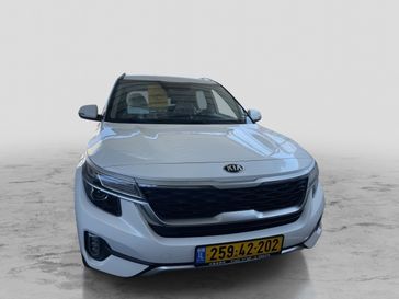 קיה סלטוס