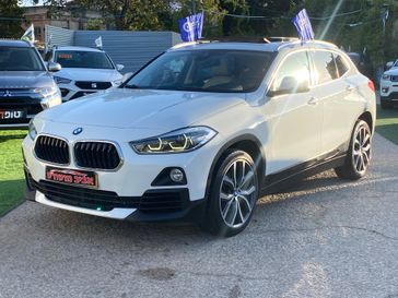 ב מ וו X2