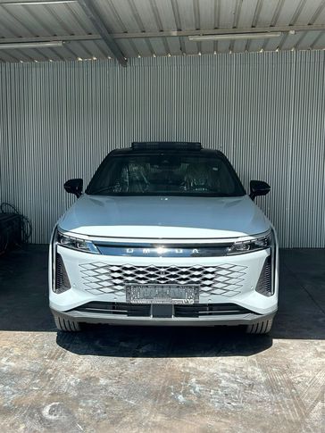אומודה 9 PHEV