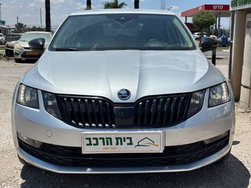 סקודה אוקטביה