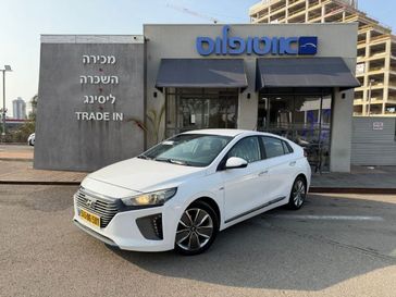 יונדאי איוניק