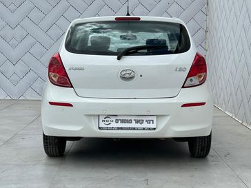 יונדאי I20