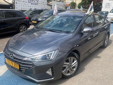 יונדאי אלנטרה