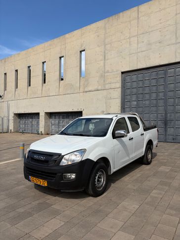 איסוזו D-Max