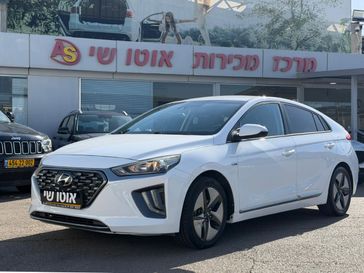 יונדאי איוניק