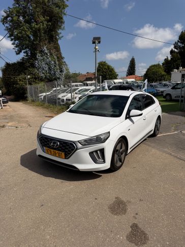 יונדאי איוניק