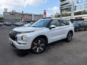 מיצובישי אאוטלנדר