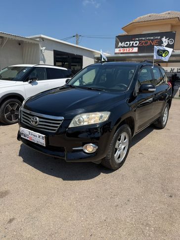 טויוטה RAV4