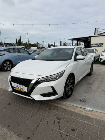 ניסאן סנטרה