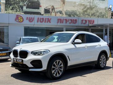 ב מ וו X4