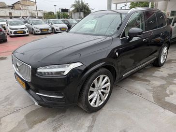 וולבו XC90