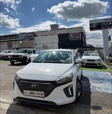 יונדאי איוניק