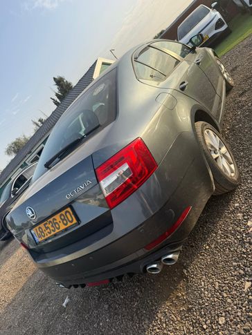 סקודה אוקטביה