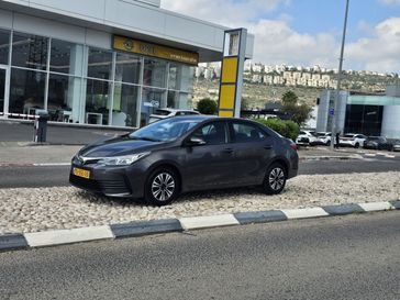 טויוטה קורולה