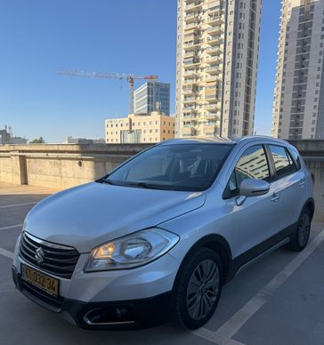 סוזוקי SX4 CROSSOVER