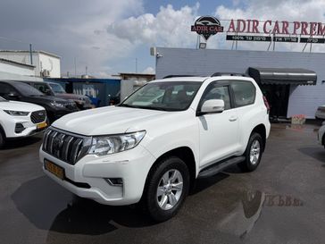 טויוטה לנד קרוזר