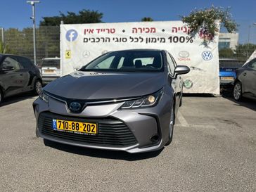 טויוטה קורולה