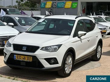 סיאט ארונה