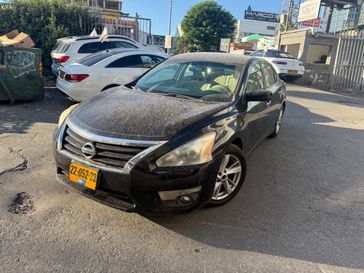 ניסאן אלטימה