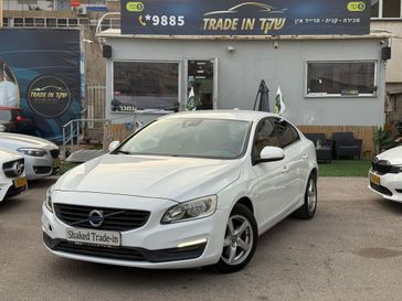 וולבו S60