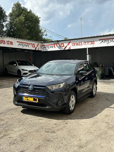 טויוטה RAV4