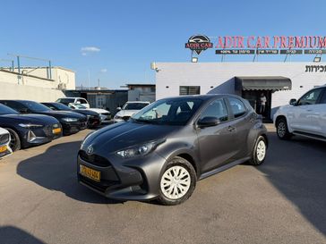 טויוטה יאריס