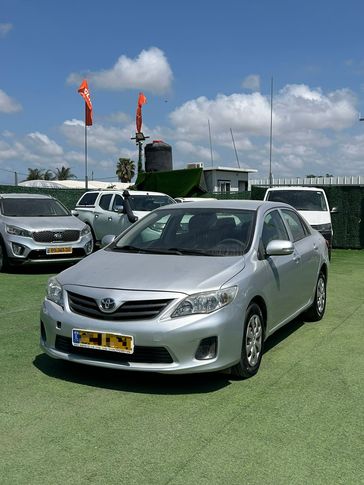 טויוטה קורולה