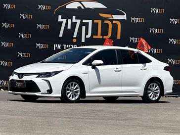 טויוטה קורולה