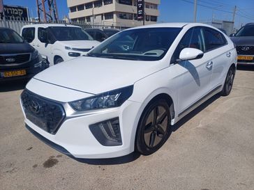 יונדאי איוניק