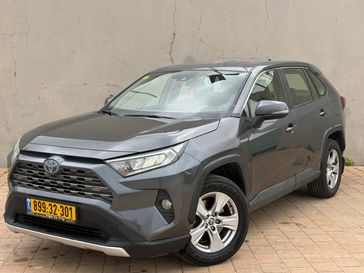 טויוטה RAV4