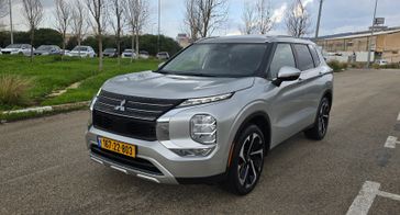 מיצובישי אאוטלנדר