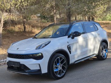 לינק אנד קו LYNKCO 01