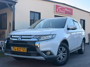 מיצובישי אאוטלנדר