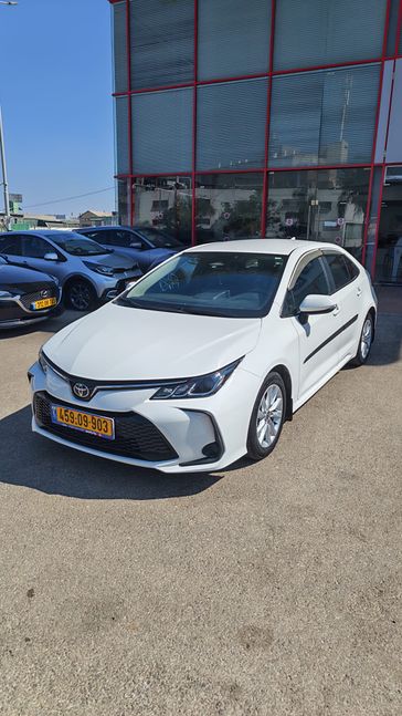 טויוטה קורולה