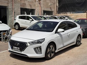 יונדאי איוניק