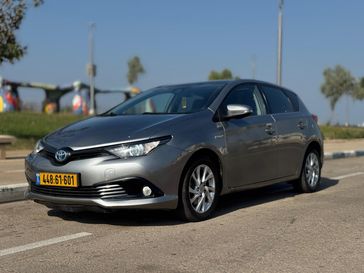 טויוטה אוריס