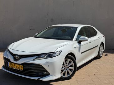 טויוטה קאמרי